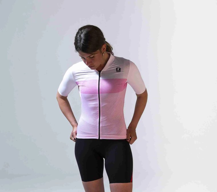 MAGLIA-MC-TEMPO-DONNA_1-1618235613 » Bitke Las mejores prendas de ropa para ciclistas